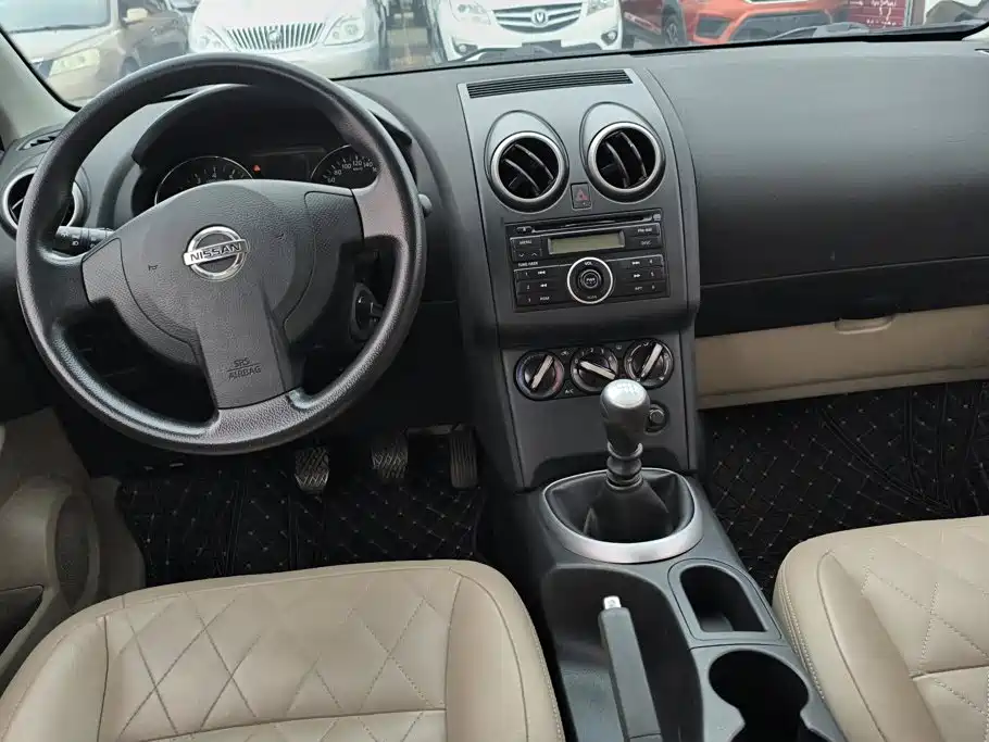 Фото 12 - Nissan Qashqai