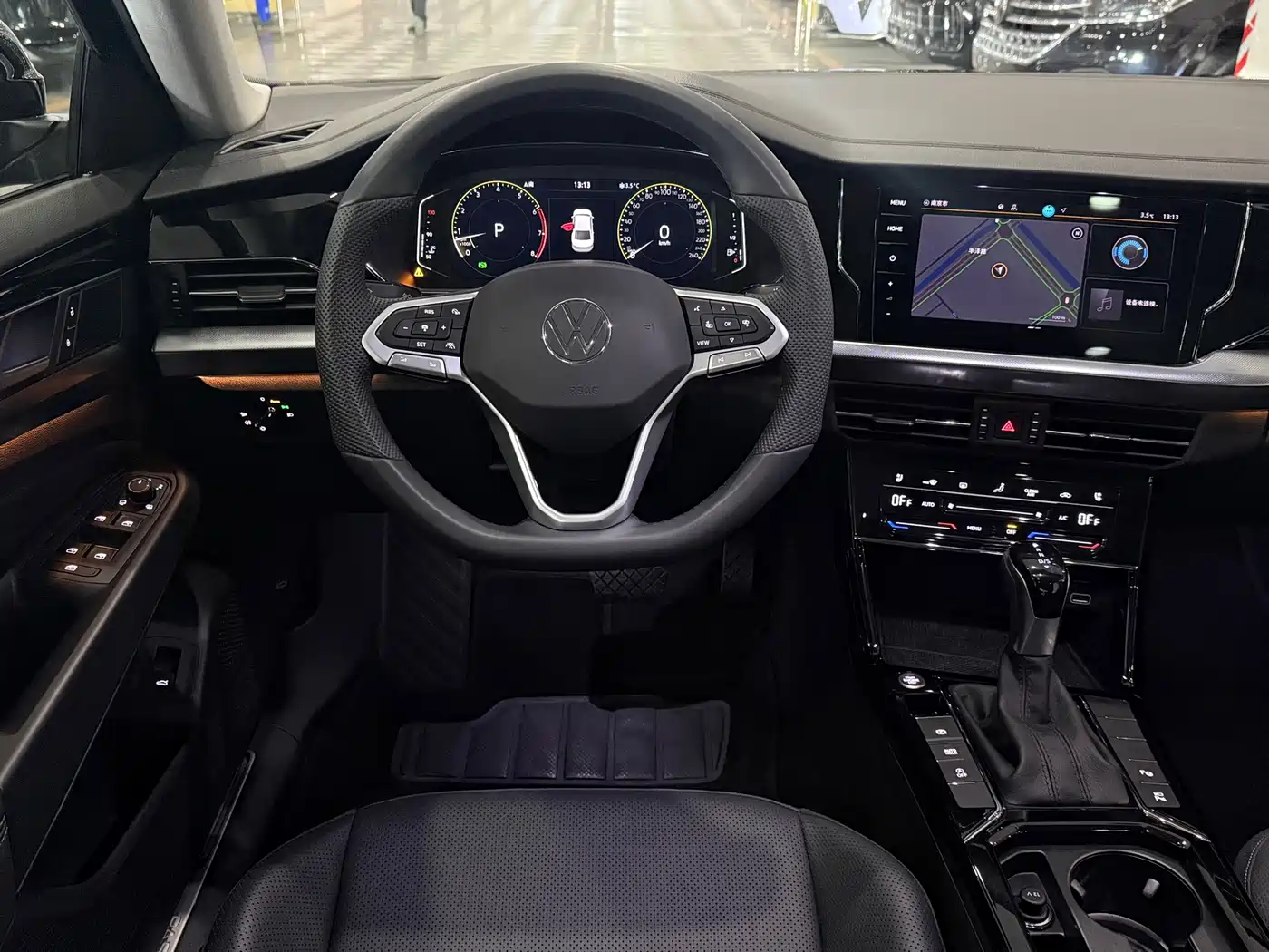 Volkswagen Passat 2025 Outstanding 380TSI Dragon Glory Edition фото 10
