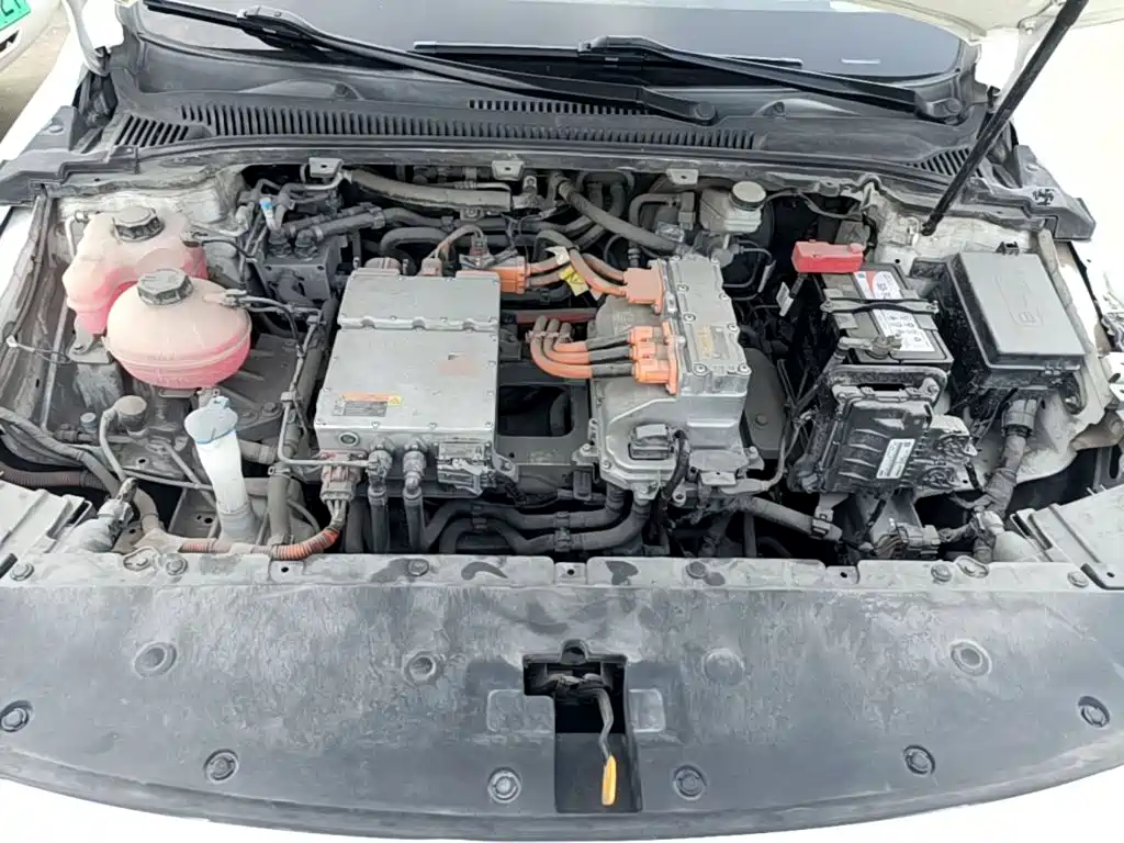 Фото 20 - Geely Geometry A