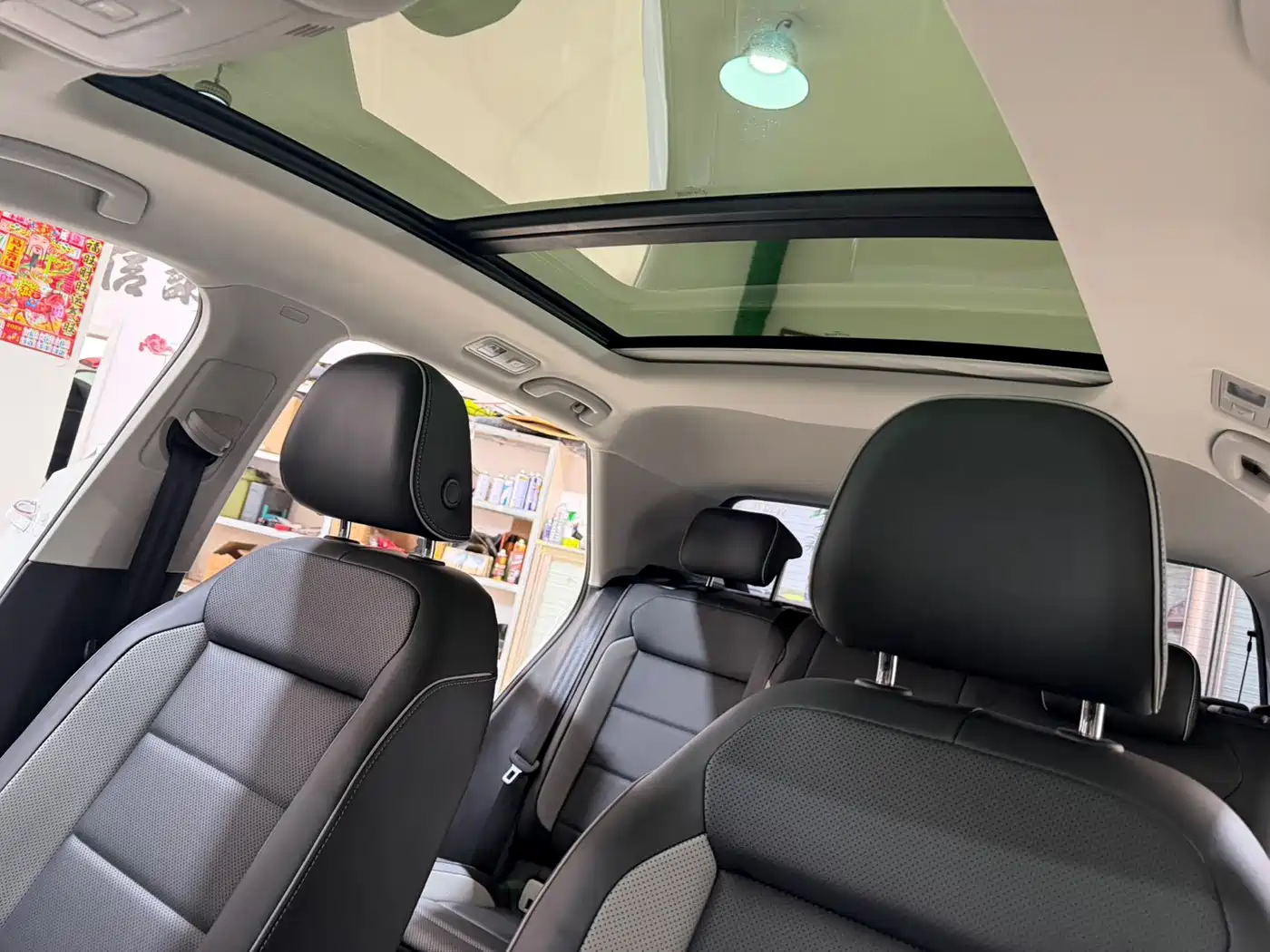 VOLKSWAGEN T ROC EXPLORING SONGS