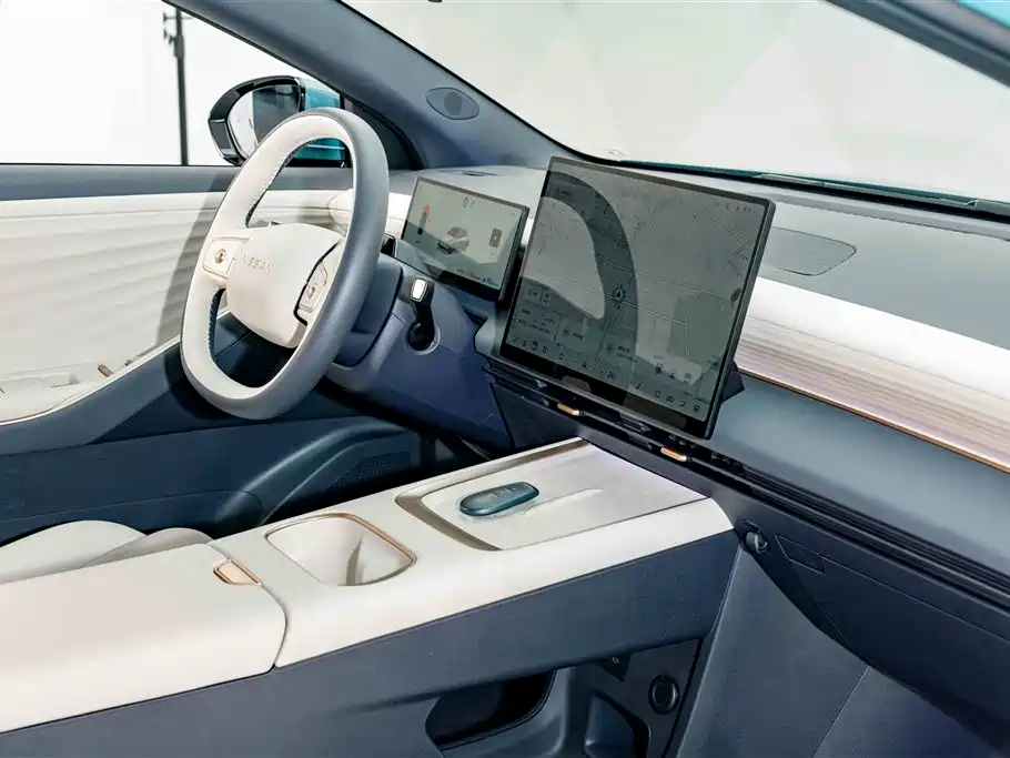 Nissan N6 2026 2025 High Configuration