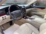 Фото 7 - Lexus LS