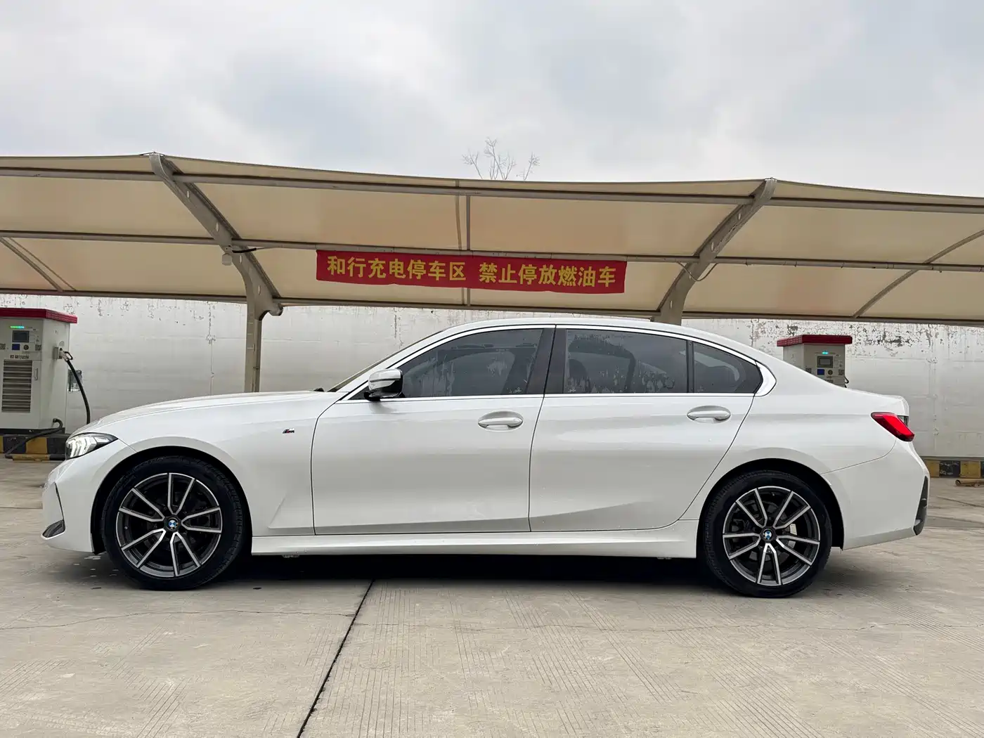 BMW 3 Series 2024 320Li M Sport Package фото 23