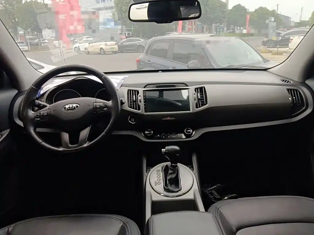 Фото 10 - Kia Sportage