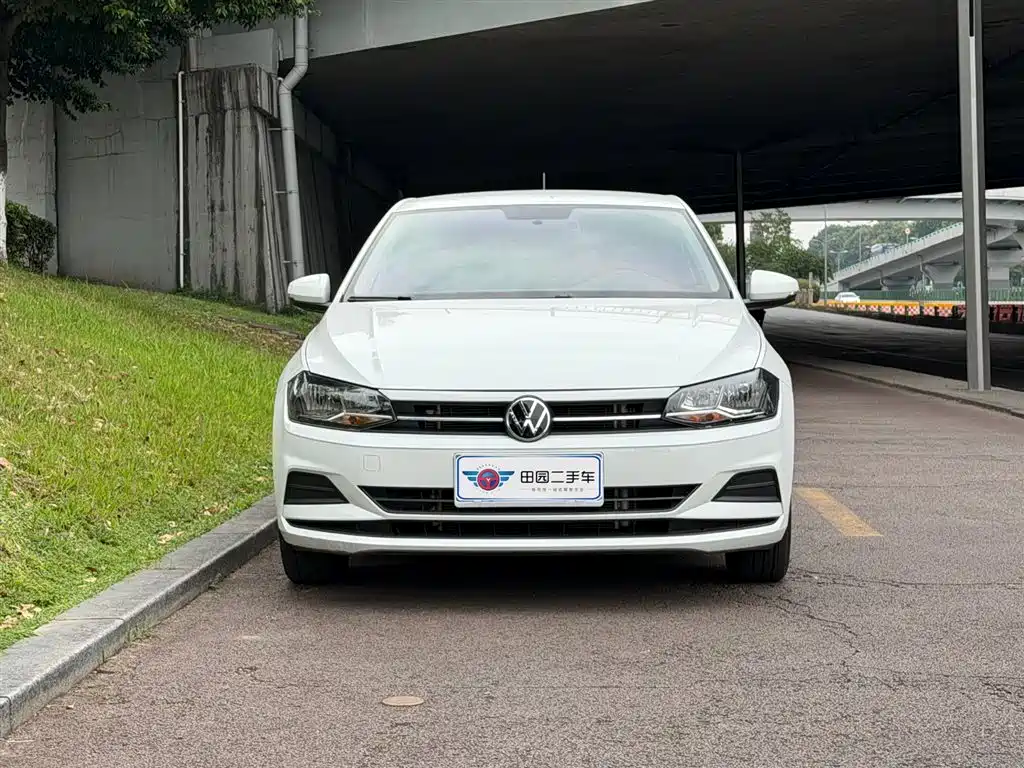Volkswagen Polo 2023 Facelift Plus 1.5L Auto Joyful Living Edition фото 2