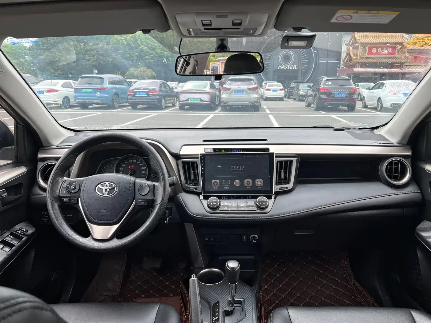 Toyota RAV4 Rongfang 2015 2.0L CVT 2WD Trend Edition фото 6