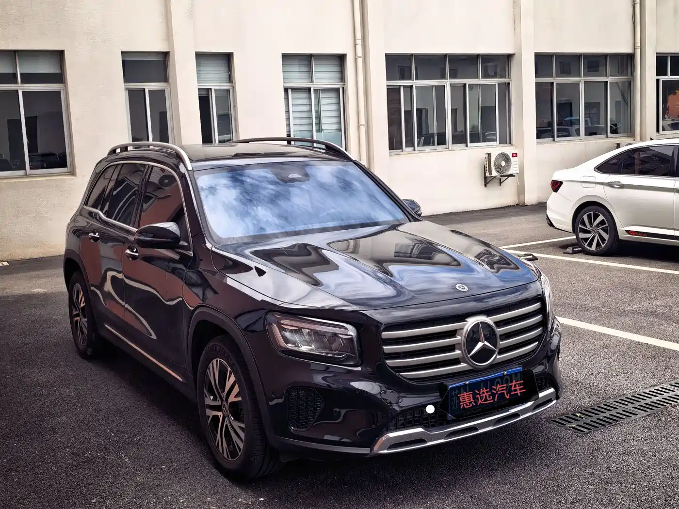Mercedes-Benz GLB 2024 Facelift GLB 220 Dynamic фото 3