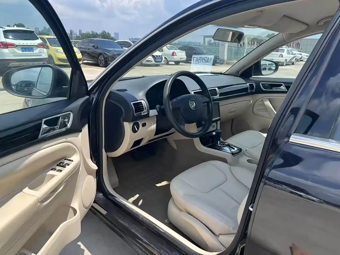 Volkswagen Passat Lingyu 2011 1.8T Automatic Premium фото 6