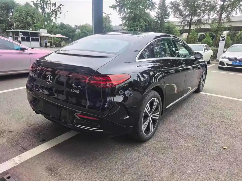 Mercedes-Benz EQE 2025 500 4MATIC Pioneer фото 6