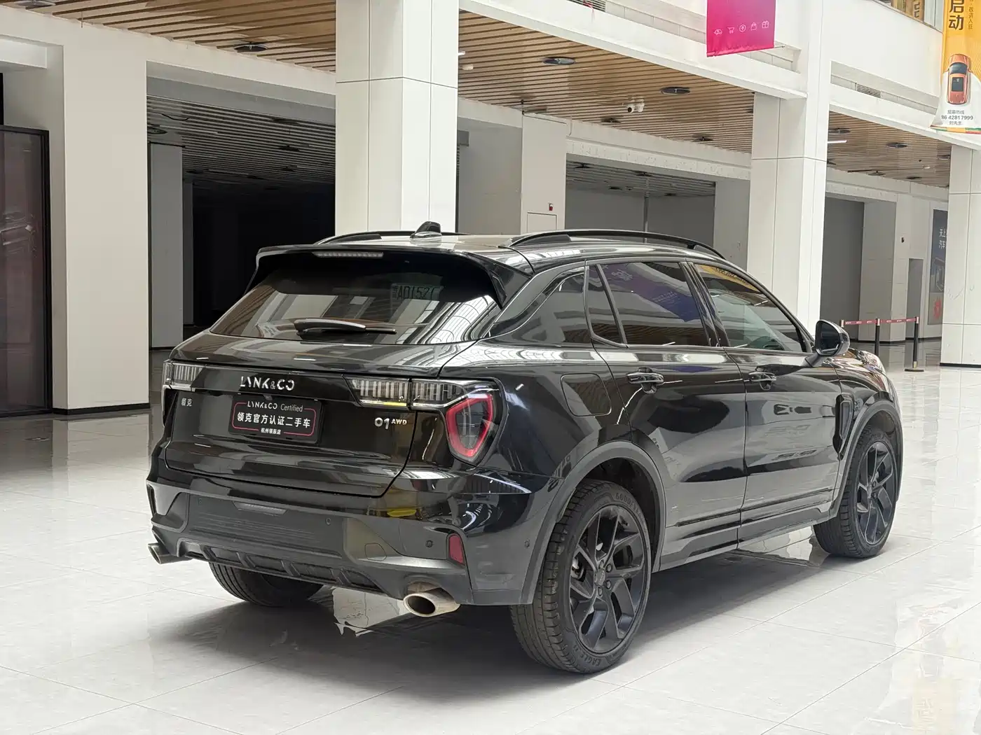 Lynk & Co 01 2021 2.0TD AWD Night Edition фото 4