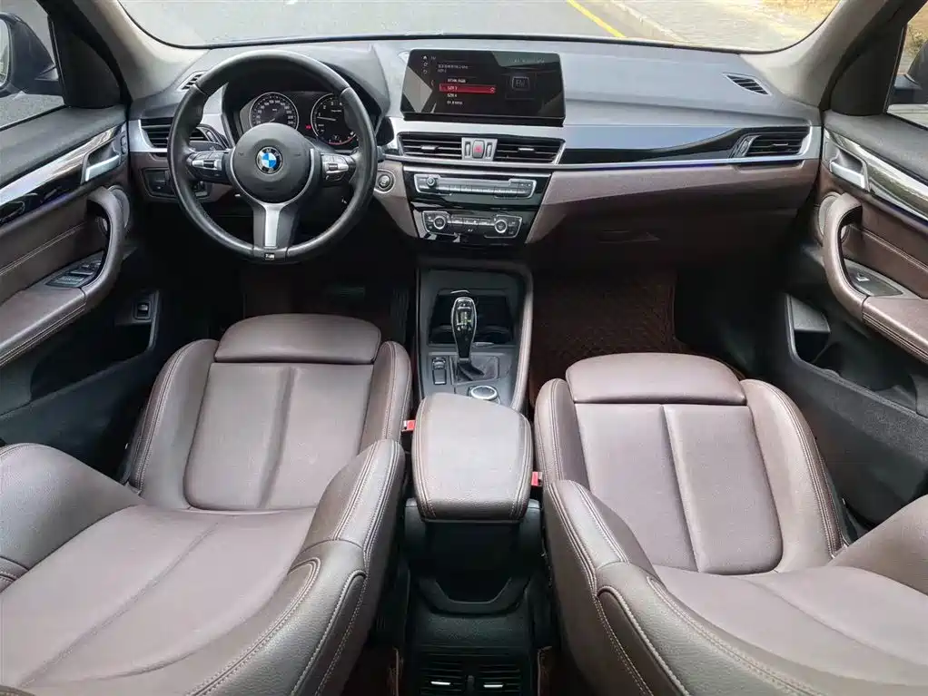 BMW X1 2021 sDrive25Li Leading фото 8