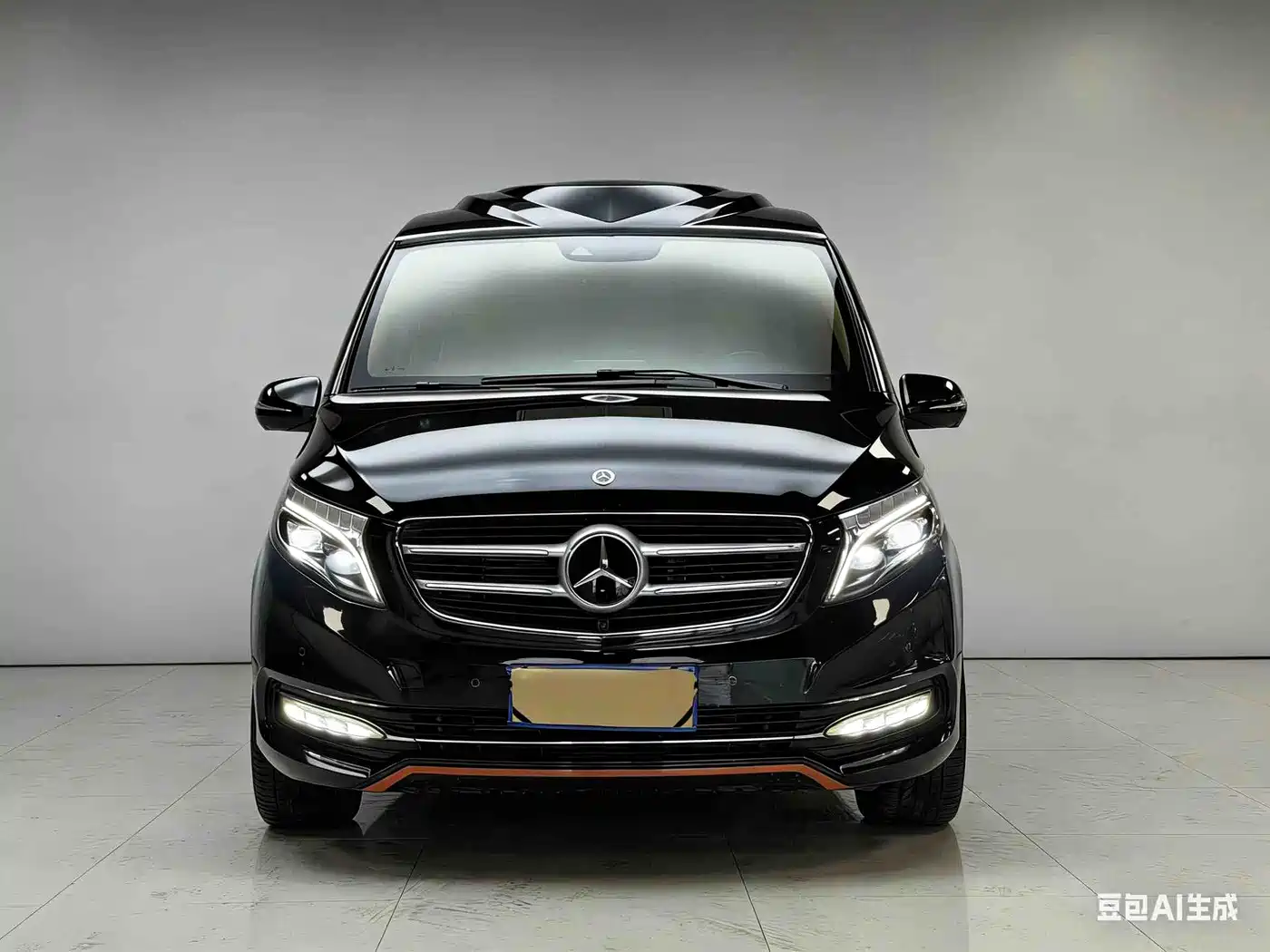 Mercedes-Benz V-Class 2018 V 260 L Premium Long Wheelbase Edition China VI фото 2