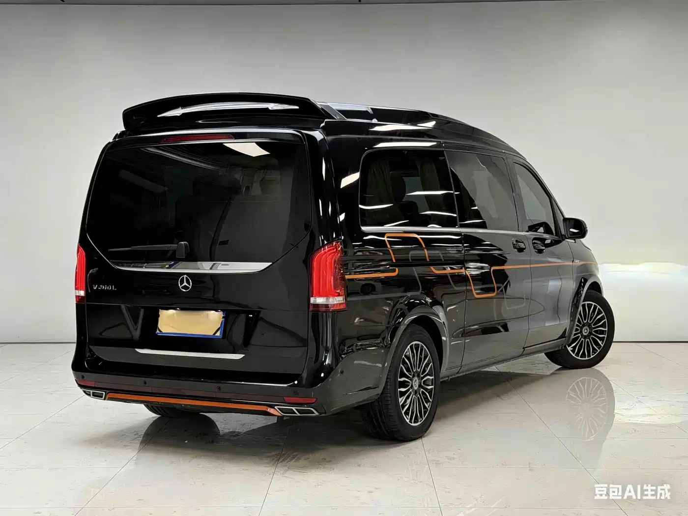 Mercedes-Benz V-Class 2018 V 260 L Premium Long Wheelbase Edition China VI фото 23