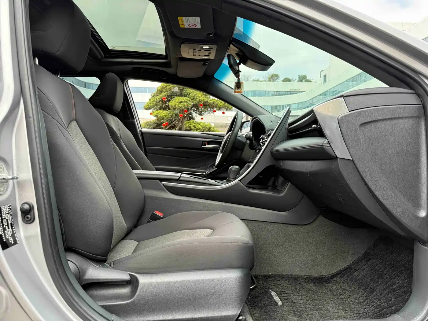 Toyota Avalon 2022 2.0L Progressive Edition фото 6