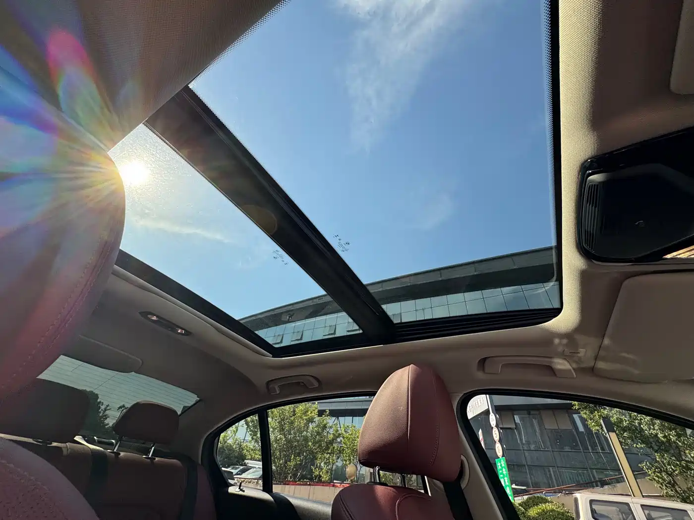 BMW i3 2024 eDrive 35 L фото 12