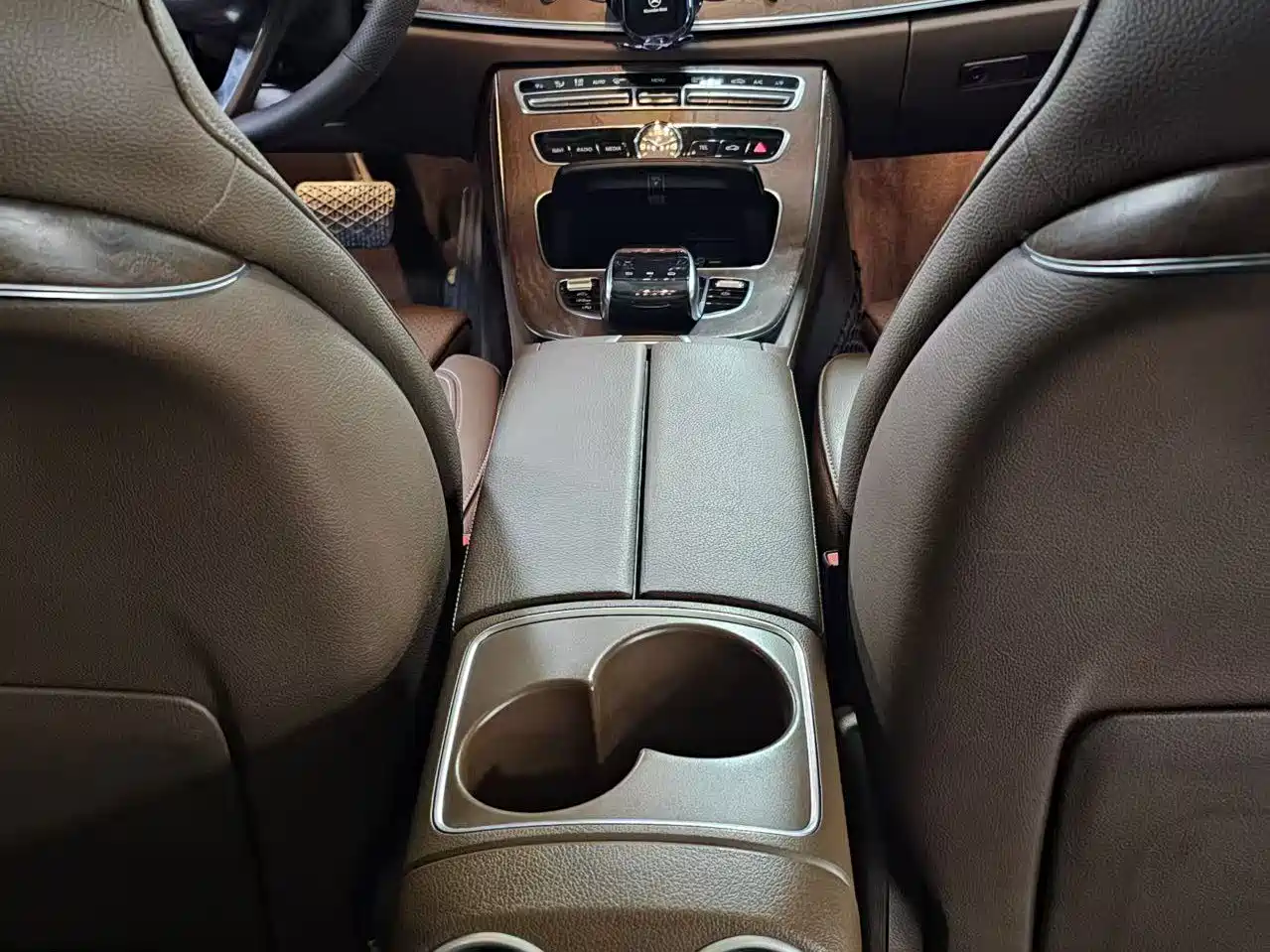 Mercedes-Benz E-Class 2018 Facelift E 200 L фото 14