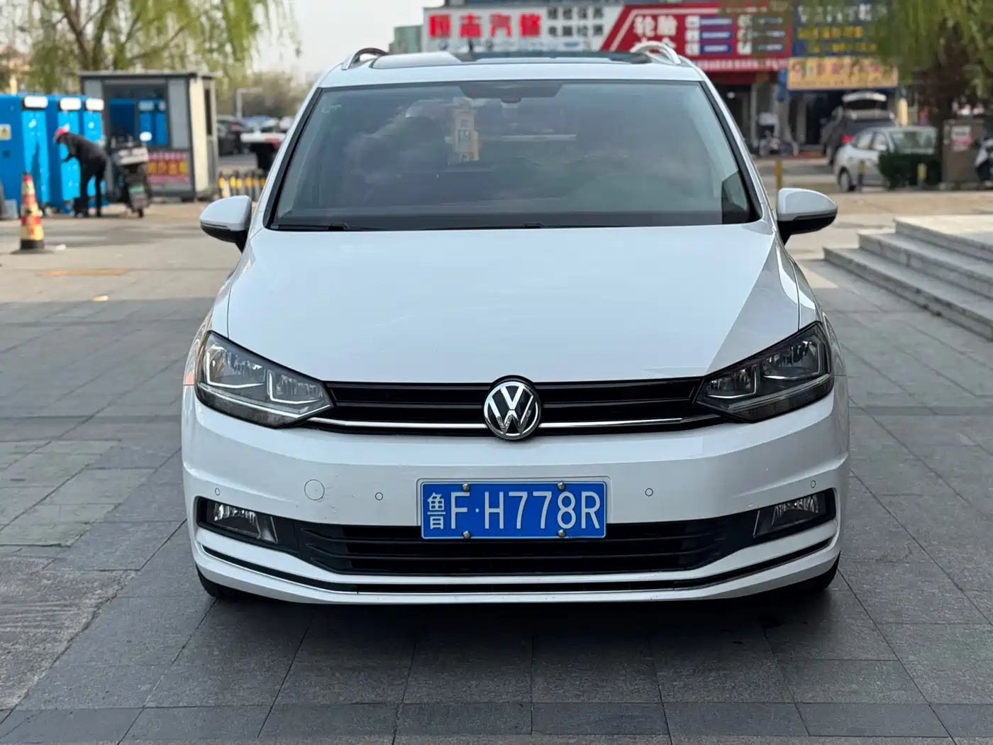 Volkswagen Touran 2018 Touran L 280TSI DSG Comfort Edition 7-seater China VI фото 2