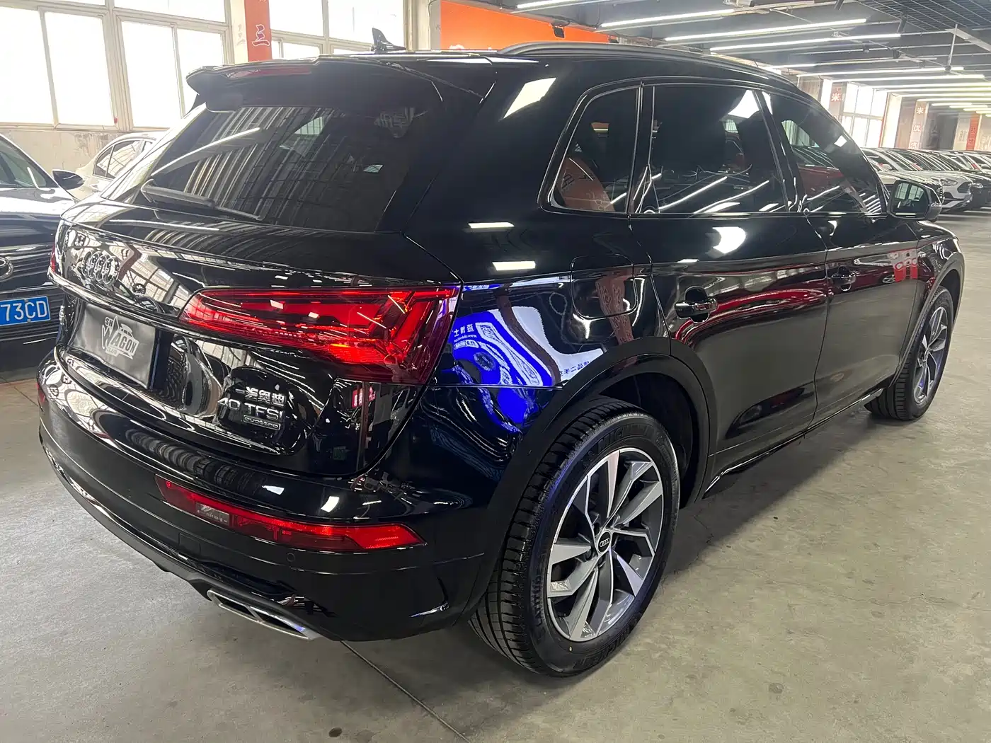 Audi Q5L 2023 40T Luxury Dynamic фото 5