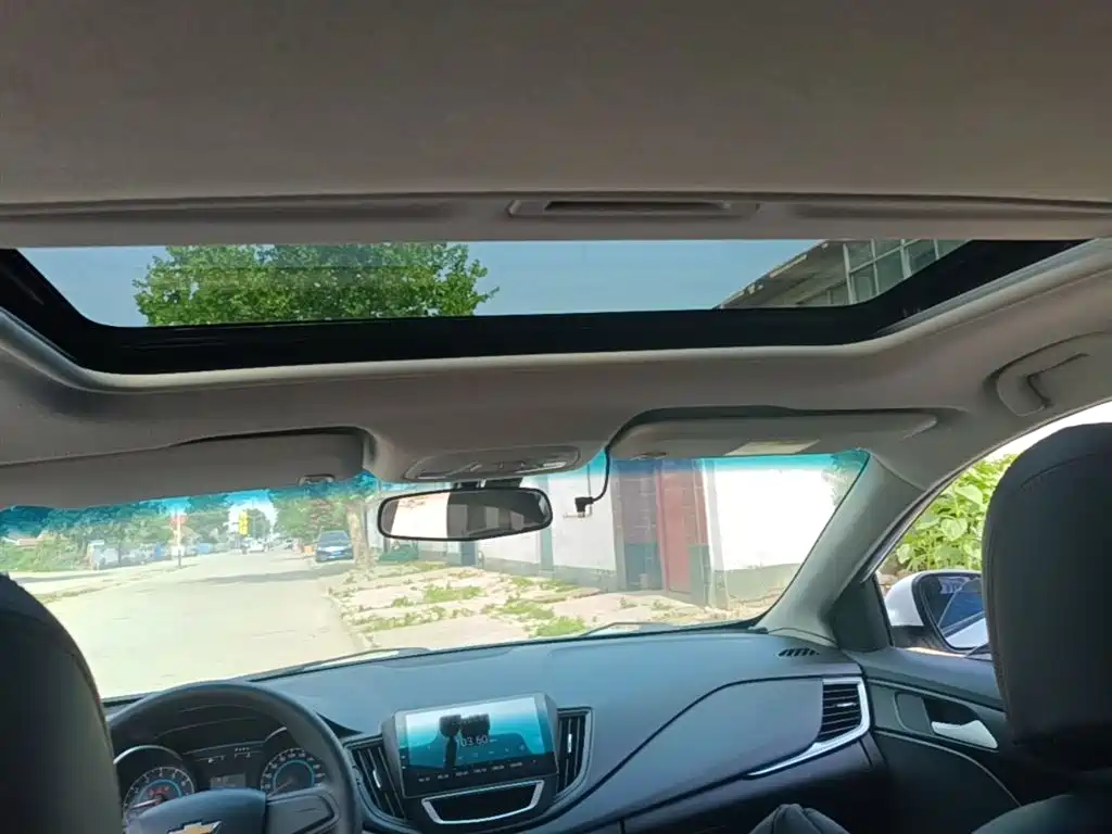 Chevrolet Cavalier 2018 320 Auto Enjoy Sunroof Edition фото 18