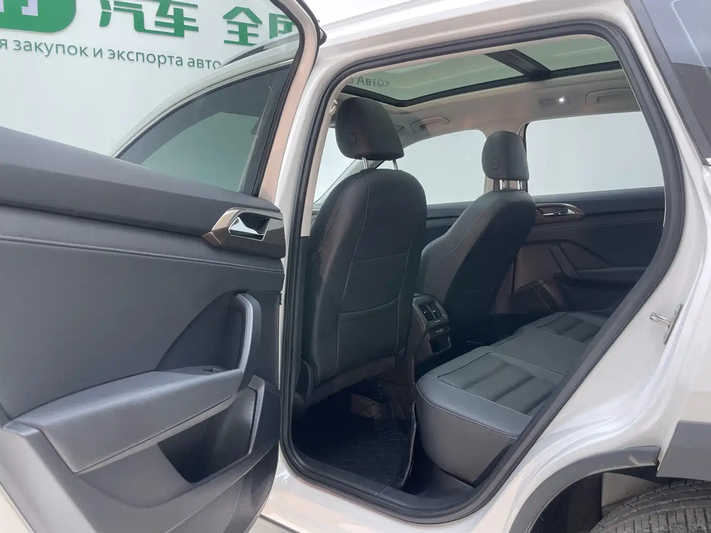 Volkswagen Tharu 2022 280TSI FWD Luxury Edition фото 20