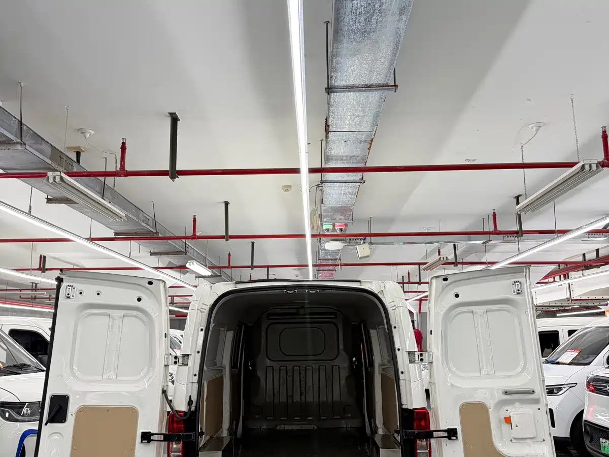 CHANGAN CROSS STAR V7 EV