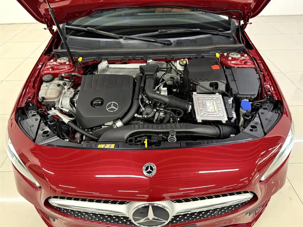 Mercedes-Benz A-Class 2021 A 200 L Sport Sedan Fashion Edition фото 22