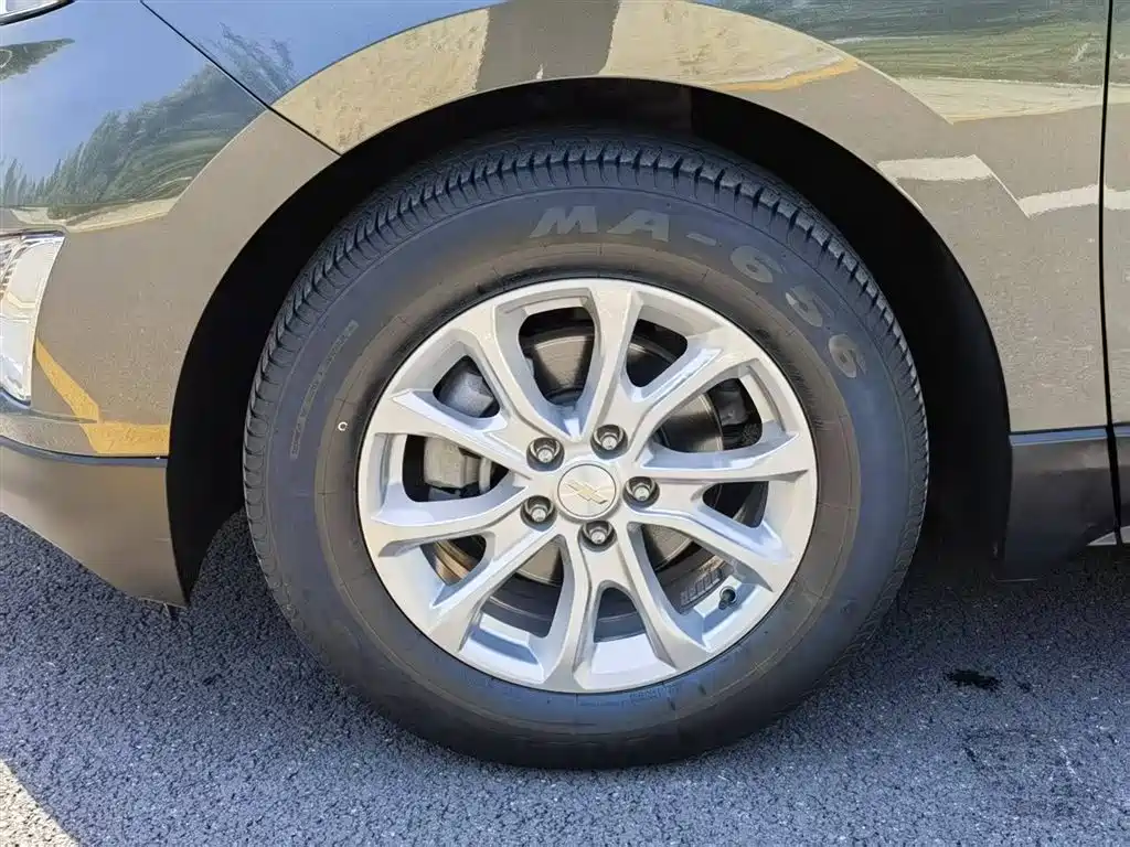 Chevrolet Equinox 2018 535T Automatic Frontier Edition фото 23