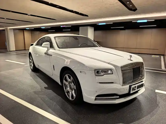Rolls-Royce Wraith 6.6T, Стандарт