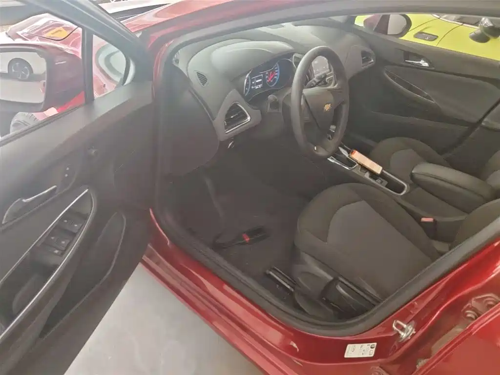 Chevrolet Cruze 2017 1.4T DCT Pioneer Sunroof фото 16