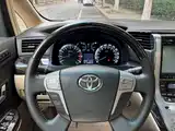 Фото 10 - Toyota Alphard
