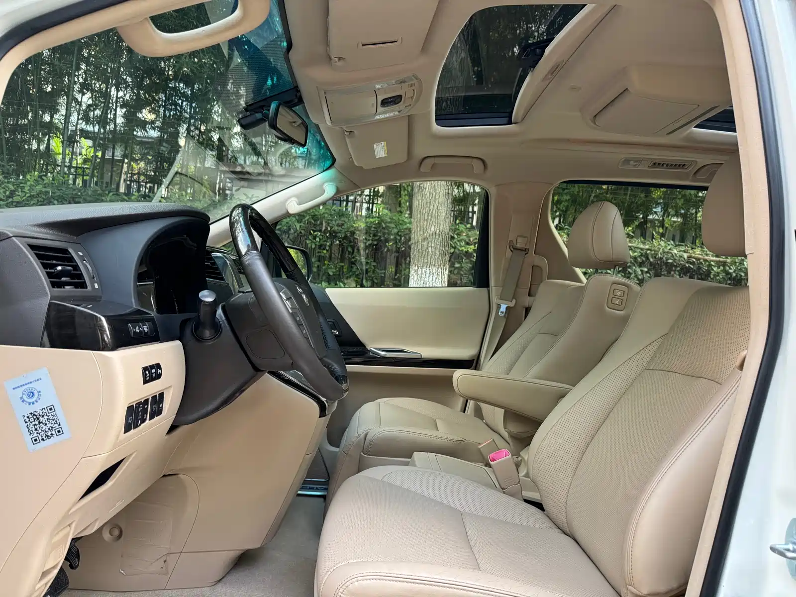 Фото 7 - Toyota Alphard