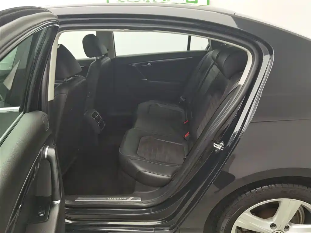 Volkswagen Magotan 2016 1.8TSI Smart Luxury фото 15