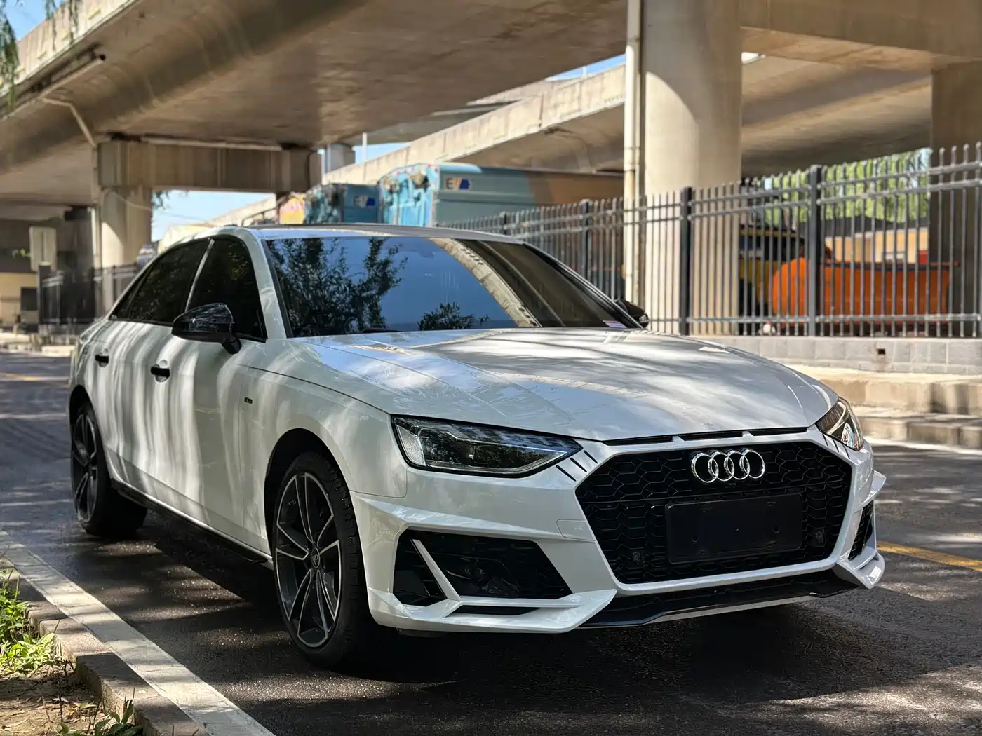 Audi A4L 2024 40 TFSI Luxury Dynamic фото 3