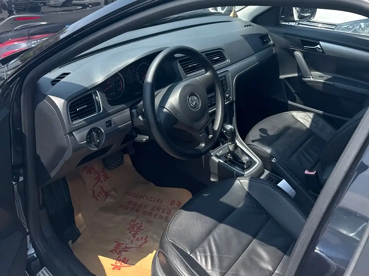 Volkswagen Lavida 2013 Facelift Classic 1.6L Automatic Comfort фото 7