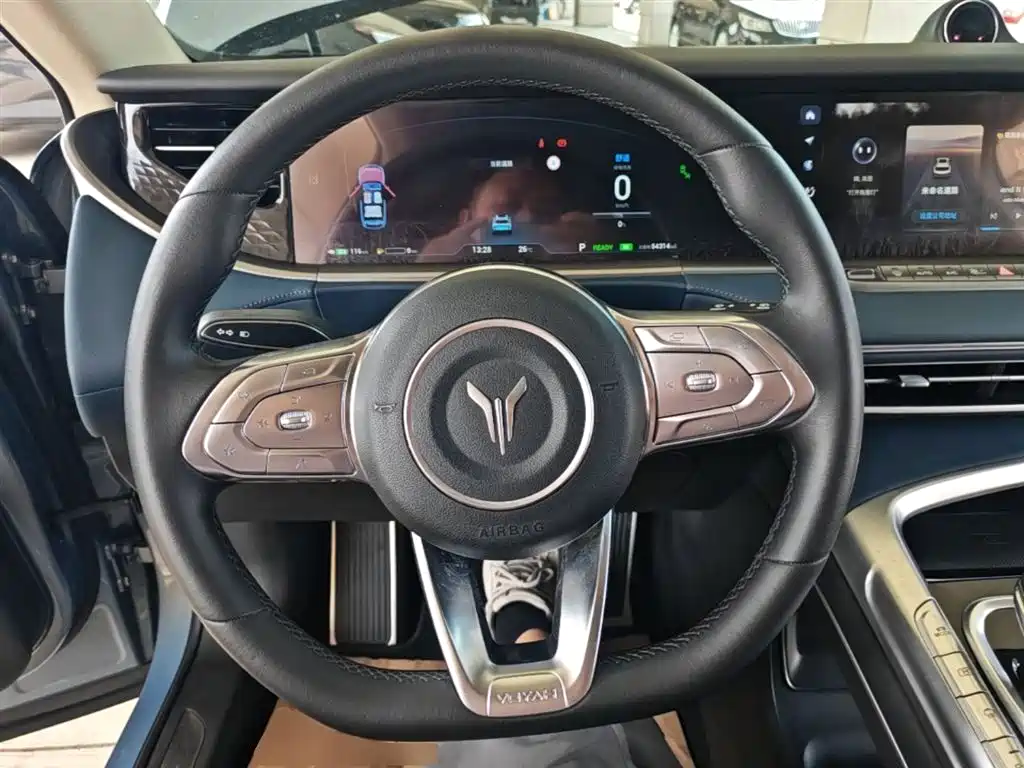 Voyah Auto VOYAH FREE 2021 AWD Standard Range Extender Exclusive Luxury Package фото 11