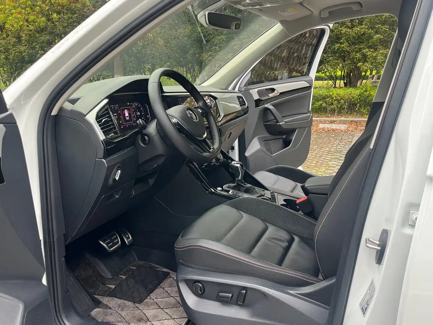 Volkswagen Tayron 2019 330TSI 2WD Luxury Plus China VI фото 8