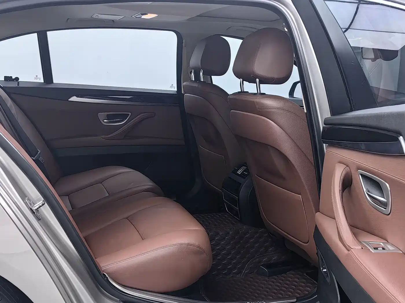 BMW 5 Series 2017 520Li Classic Edition фото 8