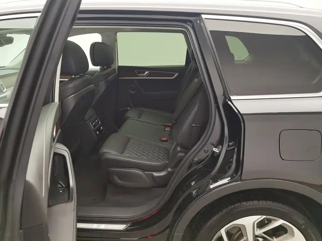 Hongqi HS7 2025 2022 3.0T Auto 4WD Smart Connect Flagship 7-Seater