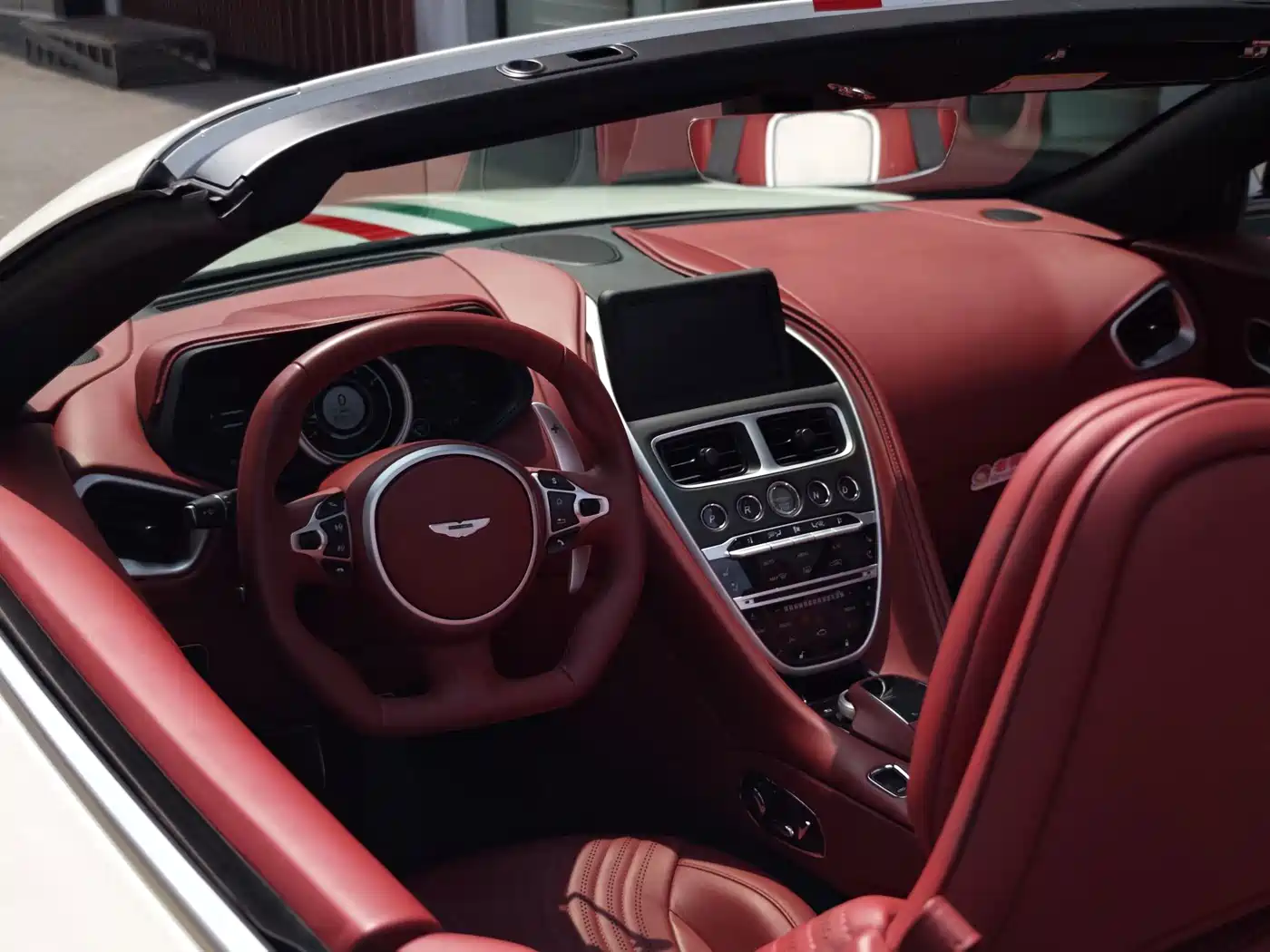 Aston Martin DB11 2023 2023 4.0T V8 Volante