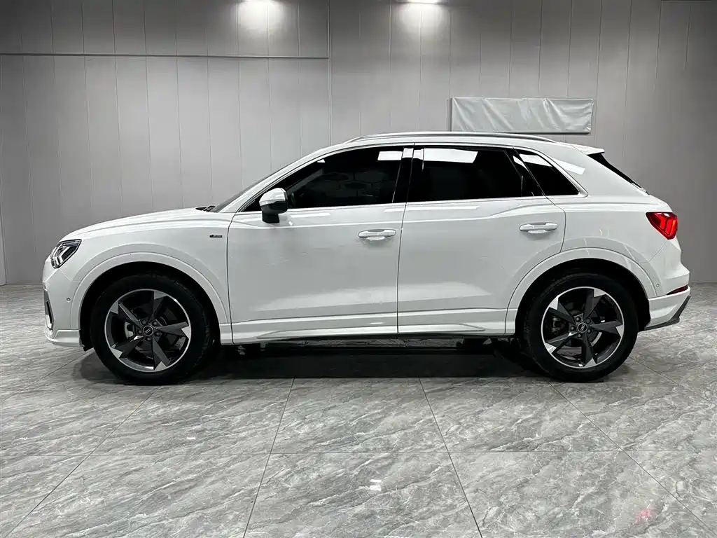 Audi Q3 2022 35 TFSI Fashion Dynamic фото 8