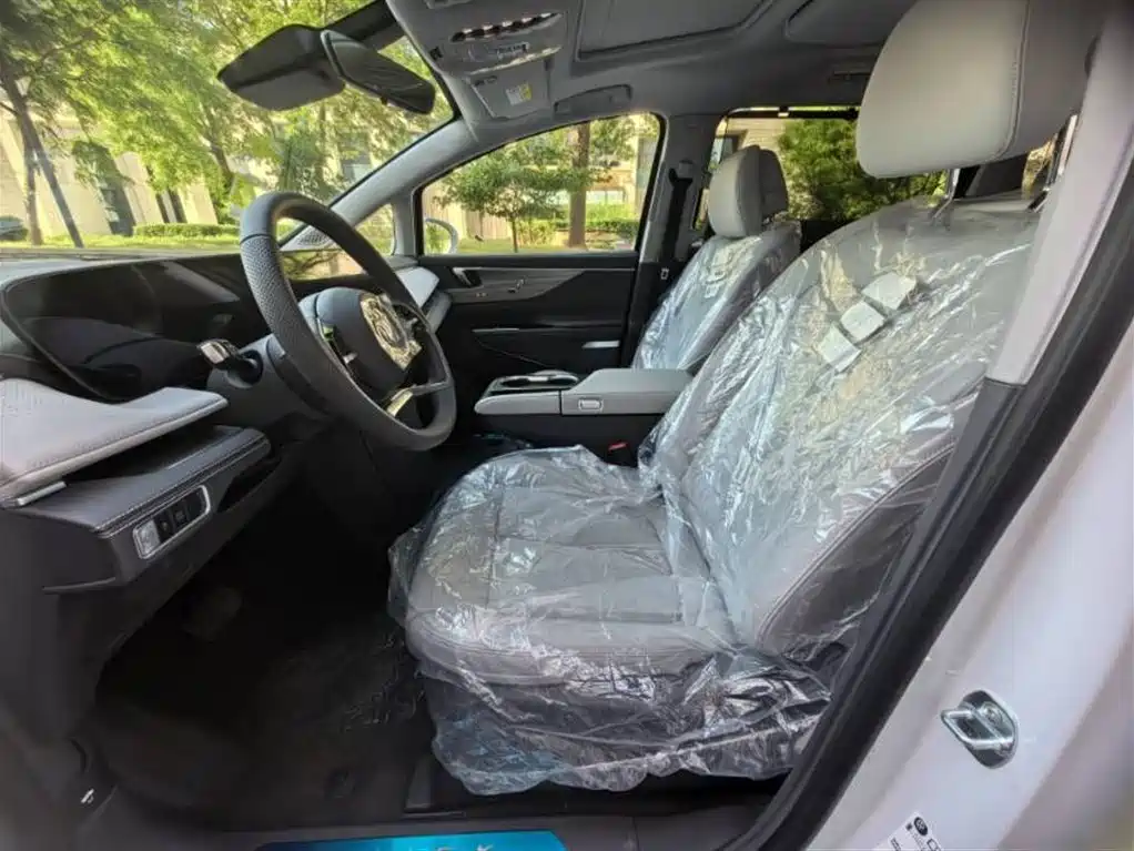 Buick GL8 2025 Land Honor Premium Edition фото 7