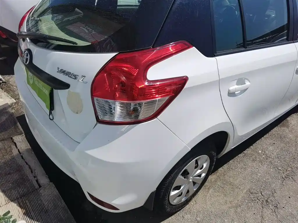 Toyota YARiS L Zhi Xuan 2014 1.3E Manual Charming Edition фото 8