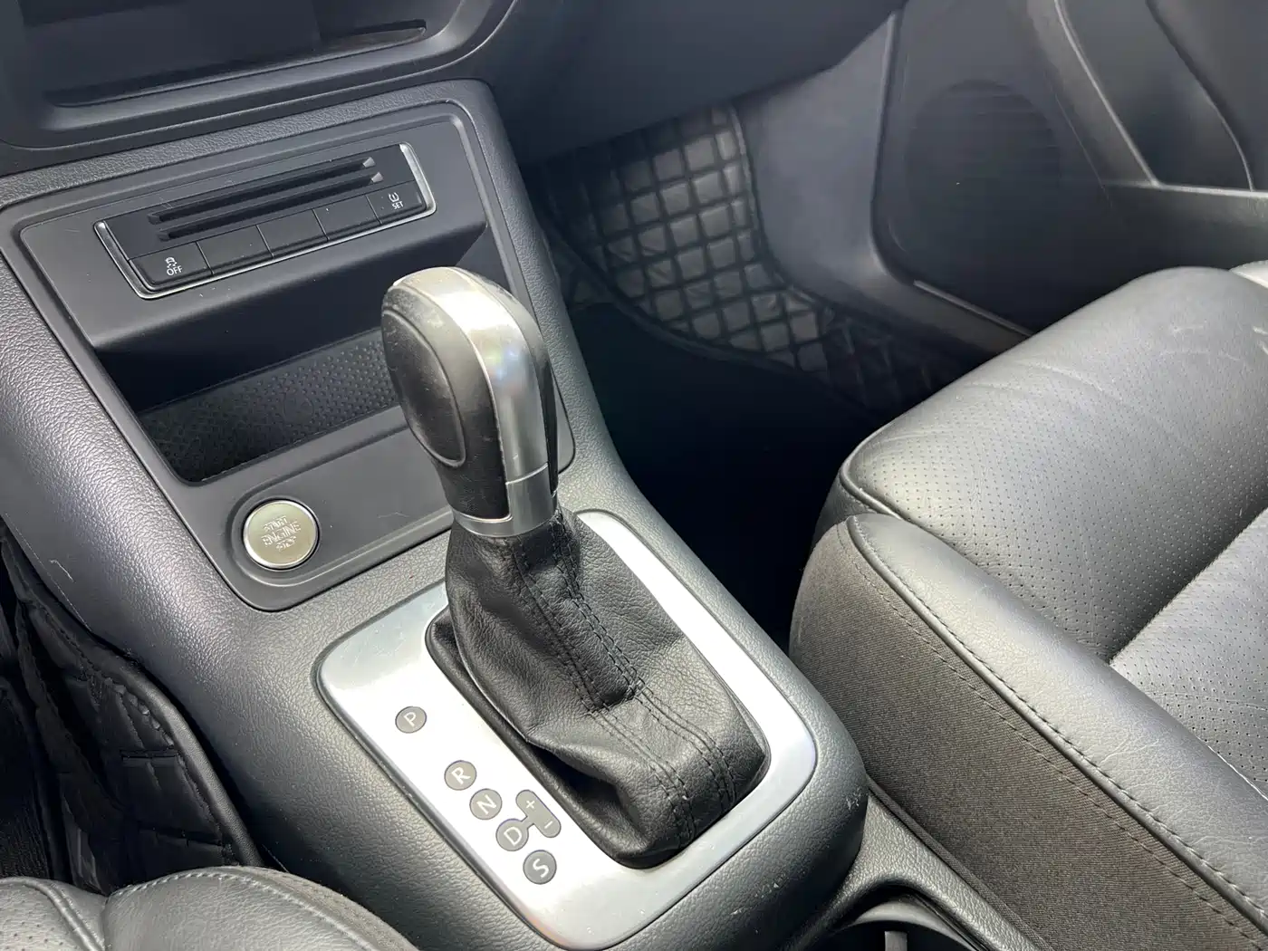 Volkswagen Tiguan 2015 1.8TSI Automatic 2WD Highline фото 13