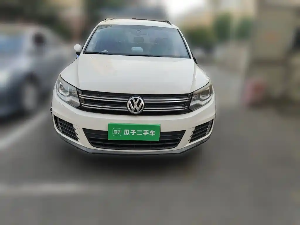 Фото 2 - Volkswagen Tiguan