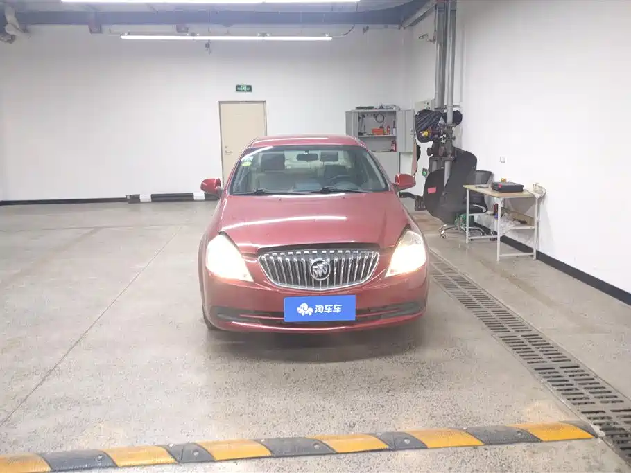 Buick Excelle 2015 1.5L Automatic Classic фото 2