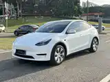 Фото 1 - Tesla Model Y