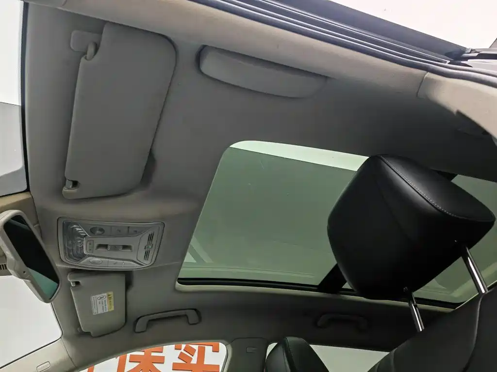 Hongqi HS7 2022 2022 2.0T DCT 2WD ZhiLian QiXiang Edition 5-seater