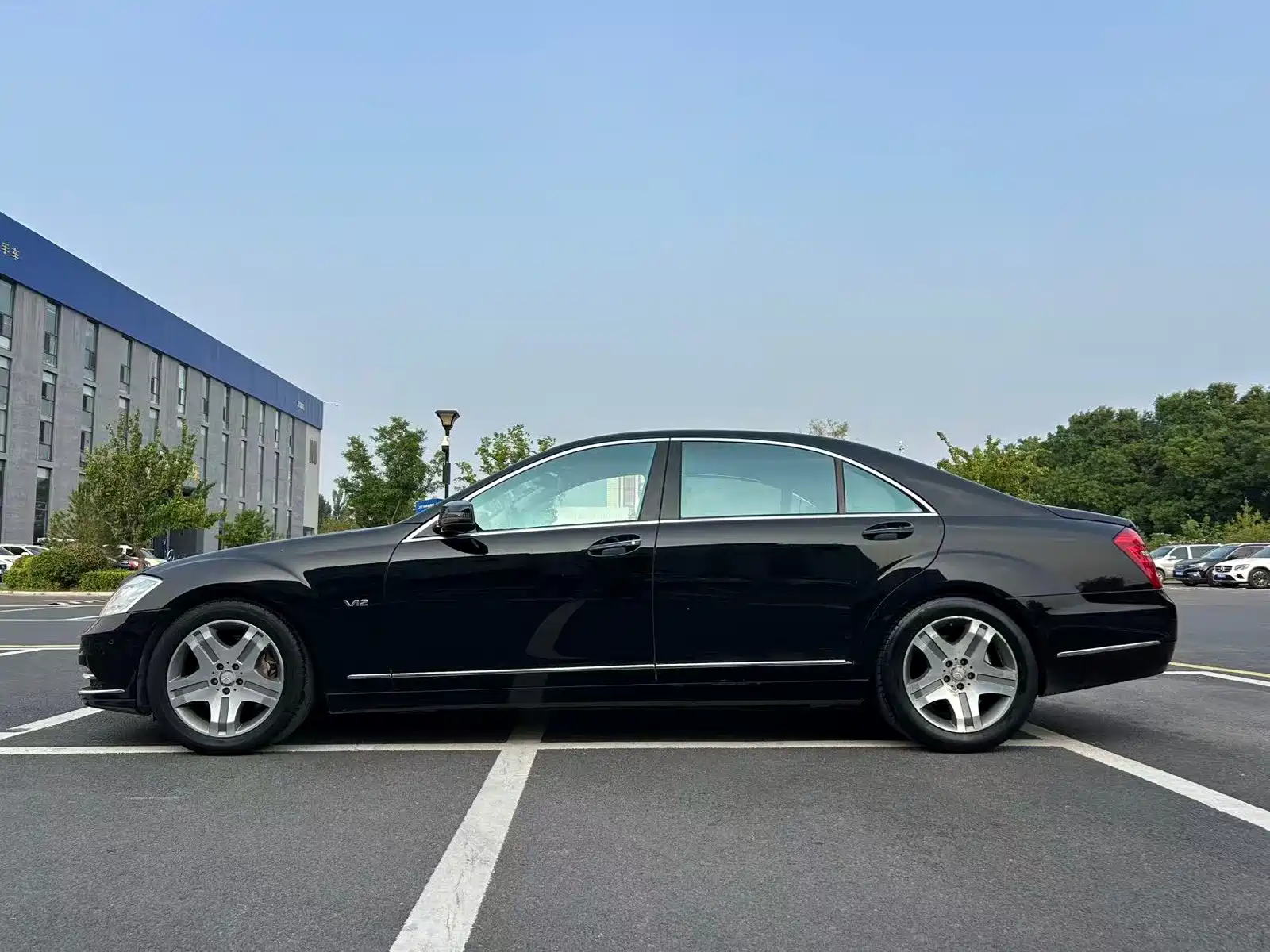 Фото 17 - Mercedes-Benz S-Class