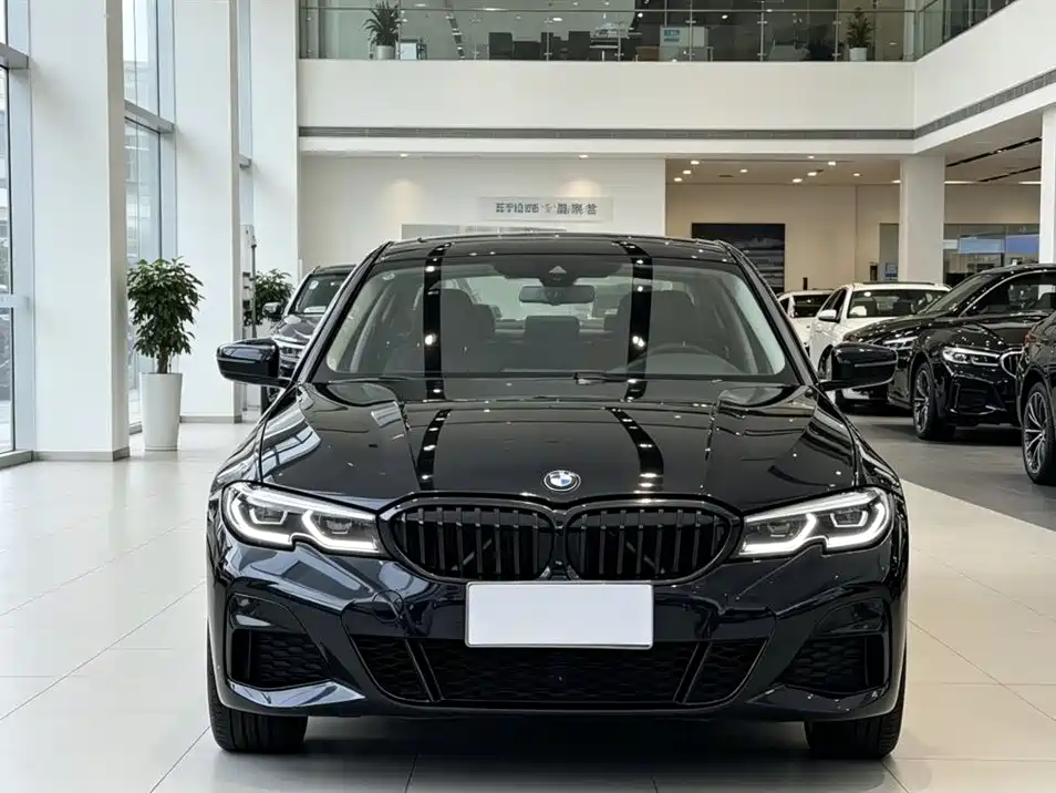 BMW 3-SERIES