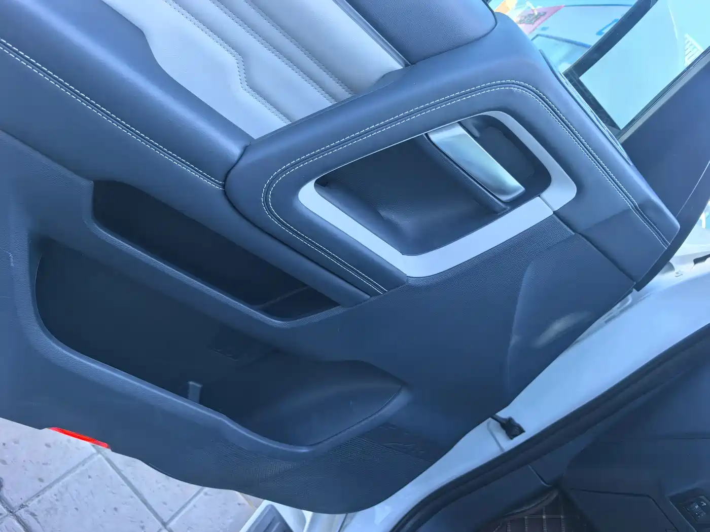 BAIC ORV Beijing Off-Road BJ60 2022 2.0T May Day Edition 7-Seater фото 4